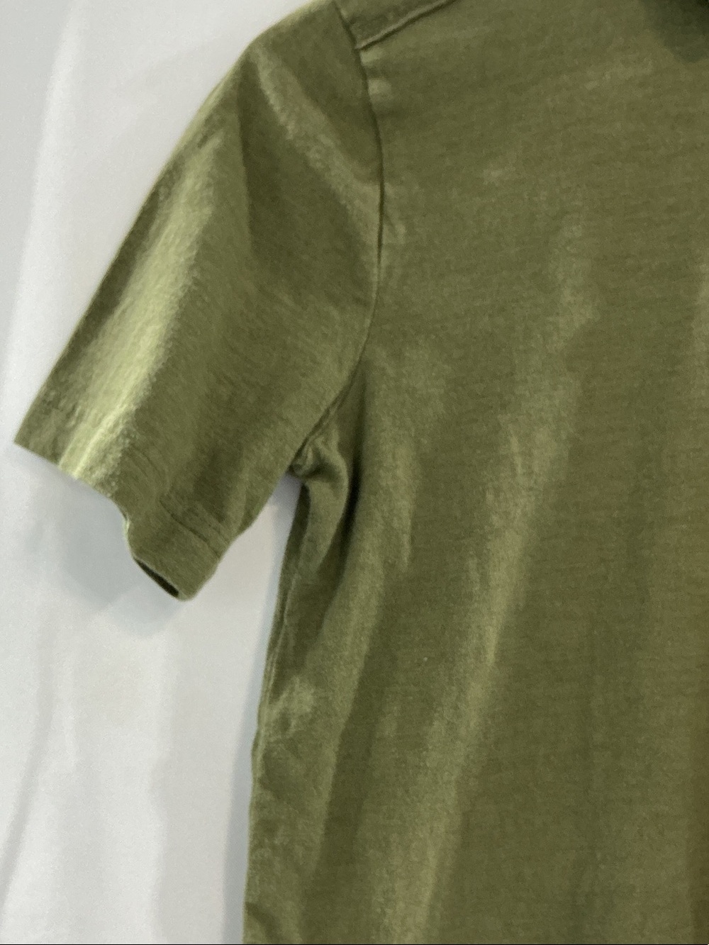 Helix Olive Green Short-Sleeve Polo with Chest Print - Picture 4 of 7